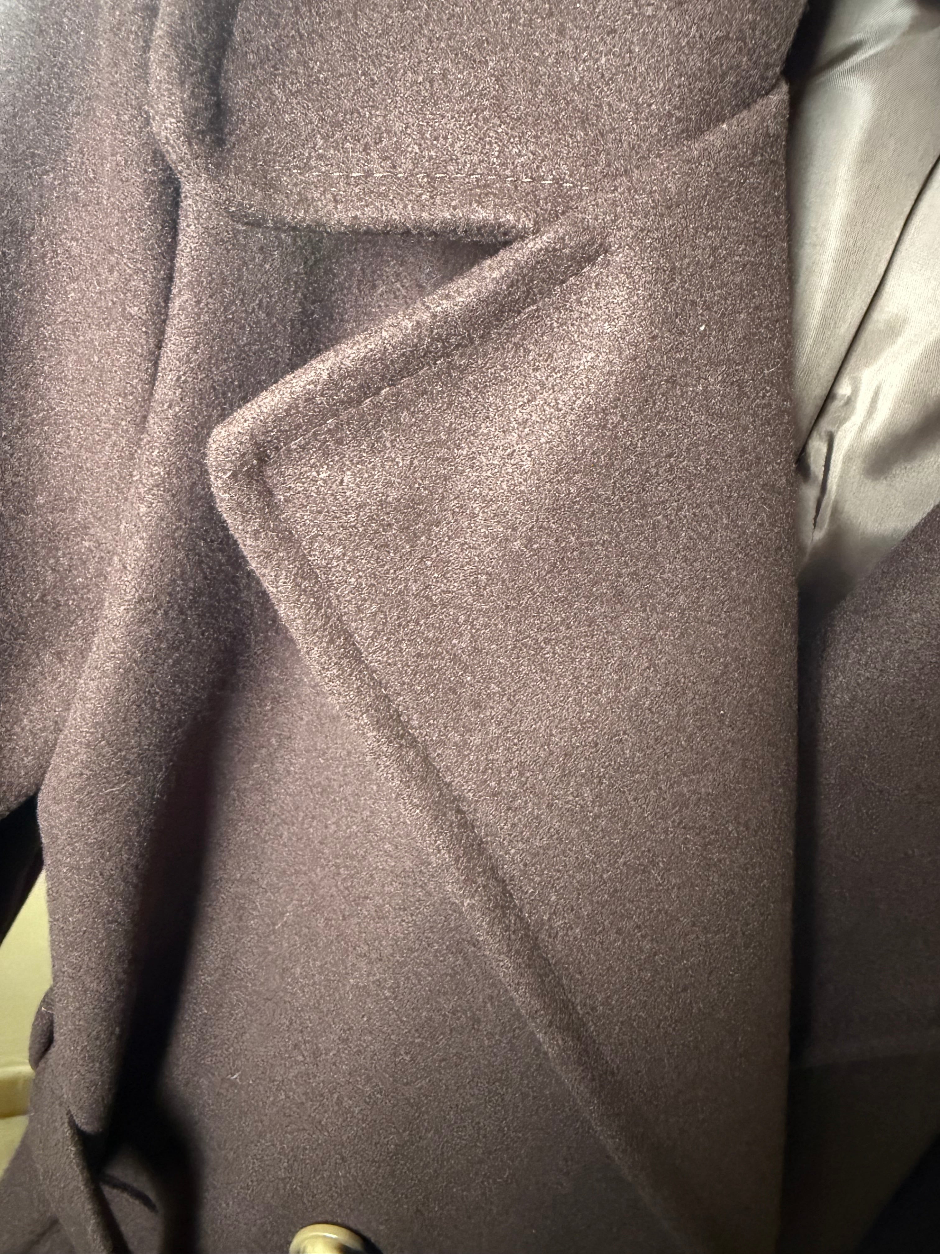 Manteau Laine Mi-Long – Double Boutonnage ￼