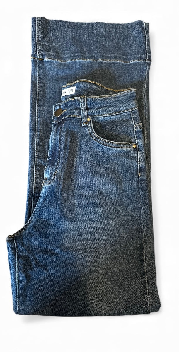 Jean Wide Leg Taille Haute – Revers Recousu & Style Moderne